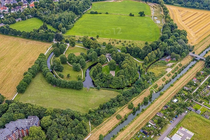 Aerial view, Burghügel Mark, Uentrop, Hamm, Ruhr area, North Rhine-Westphalia, Germany, fortification, ground monument, Burg Mark, DE, monument protection, Europe, aerial view, aerial photography, aerial photography, Marker Burghügel, sight, overview, bird's eye view, moat, birds-eyes view, overview