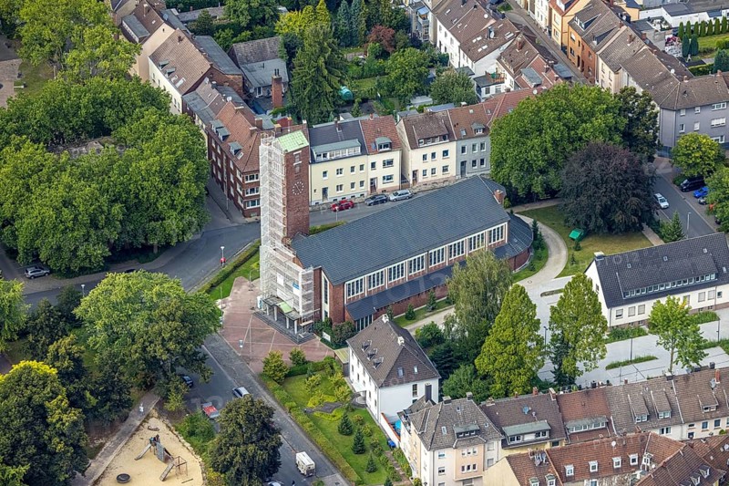 Aerial view, catholic Josefskirche and Viktoriaplatz in Mitte, Hamm, Ruhr area, North Rhine-Westphalia, Germany, place of worship, DE, Europe, religious community, place of worship, holy place, church, parish, denomination, aerial view, aerial photography, aerial photography, market, market place, religion, religious site, overview, bird's-eye view, birds-eyes view, overview