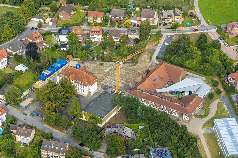 Aerial view, construction site with extension of the Falkschule / Arnold-Freymuth-Gesamtschule in Herringen, Hamm, Ruhr area, North Rhine-Westphalia, Germany, construction work, construction area, building site, building plots, construction measure, construction project, construction site, education, educational institution, DE, Europe, comprehensive school, capacity requirement, teaching institute, aerial view, aerial photography, aerial photography, school, overview, bird's-eye view, bird's-eye view, overview