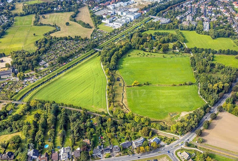 Aerial view, meadows and fields at the allotment garden association Ahsetal in the district Mitte in Hamm, Ruhr area, North Rhine-Westphalia, Germany, DE, Europe, community garden, Hamm, KGV, allotment garden, allotment garden site, allotment garden association, aerial view, aerial photography, aerial photography, allotment garden, overview, bird's-eye view, overview