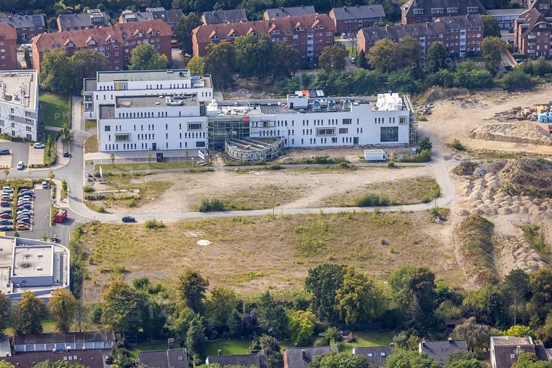 Aerial view, construction site at SCI:Q Science Quarter in the Mitte district of Hamm, Ruhr area, North Rhine-Westphalia, Germany, construction work, building, construction area, building site, building plots, construction project, construction site, education, educational institution, DE, Europe, aircraft, business park, property tax, Hamm, real estate, industrial area, aerial photograph, aerial photography, aerial photography, Marker Allee, Rhine-Ruhr metropolitan region, new building, Paracelsuspark, Science Quarter Hamm, sailor, tech park, overview, university, bird's-eye view, science quarter, residential complex, living and living, residential area, residential buildings, residential quality, residential quarter, housing estate, birds-eyes view, overview