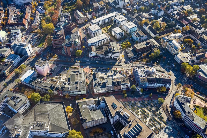 Aerial view, City Neue Bahnhofstraße and Westentorbunker, Mercure Hotel Hamm and condominiums as villa houses in the district Mitte in Hamm, Ruhr area, North Rhine-Westphalia, Germany, bunker, DE, Europe, property tax, Hamm, high bunker, hotel, hotel facilities, hotel business, real estate, aerial view, aerial photography, aerial photography, overview, bird's eye view, residential complex, living and life, residential area, residential buildings, residential quality, residential neighbourhood, birds-eyes view, overview