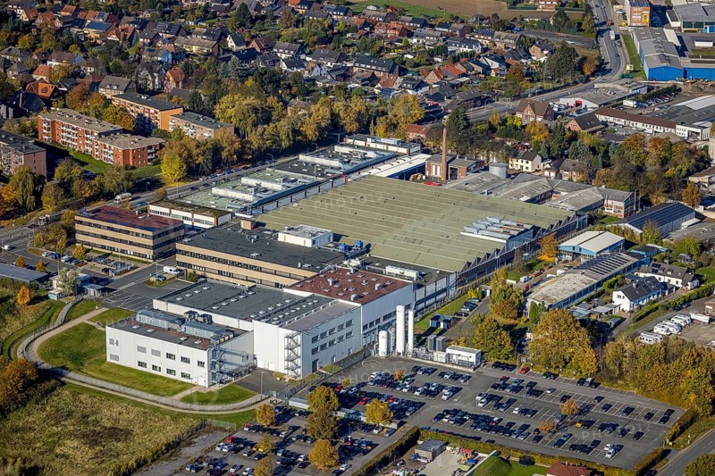 Aerial view, Hella GmbH in the district Bockum-Hövel in Hamm, Ruhr area, North Rhine-Westphalia, Germany, DE, Europe, commercial enterprises, commercial area, commercial park, commercial location, commercial use, Hamm, industrial area, industrial building, industrial location, aerial photograph, aerial photography, aerial photography, overview, bird's-eye view, overview