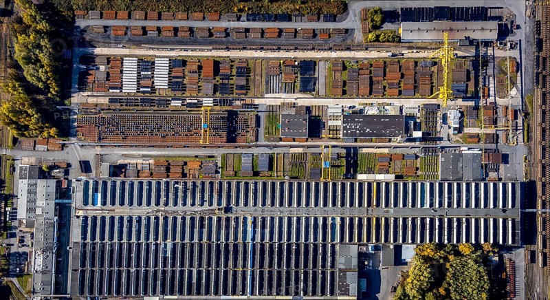Aerial view, Mannesmann Precision Tubes / Mannesmann Line Pipe Lager am Datteln-Hamm-Kanal im Stadtteil Herringen in Hamm, Ruhr Area, North Rhine-Westphalia, Deutschland, DE, Europa, Formen und Farben, Gewerbebetriebe, Gewerbefläche, Gewerbebestandort, Gewerbliche Nutzung, Hafenstraße, Hamm, Industriegebiet, Industriegebäude, Industriestandort, Luftaufnahme, Luftbildfotografie, Luftfotografie, Übersicht, Vogelperspektive, birds-eyes view, overview