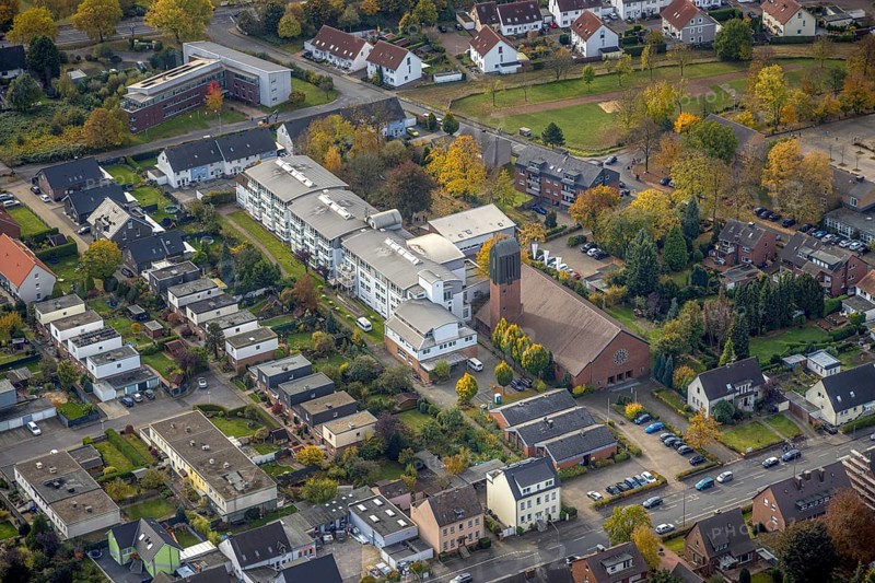Aerial view, St. Boniface Catholic Church, St. Boniface Senior Citizens' Centre and St. Boniface Catholic Kindergarten. Kindergarten Bonifatius in the district of Herringen in Hamm, Ruhr area, North Rhine-Westphalia, Germany, retirement home, old people's home, retirement home, place of worship, care and nursing, DE, Europe, religious community, place of worship, Hamm, holy place, kindergarten, day care centre, day care centre, church, parish, day care centre, denomination, aerial view, aerial photography, aerial photography, care facility, religion, religious site, retirement home, retirement residence, retirement home, retirement centre, overview, bird's-eye view, overview