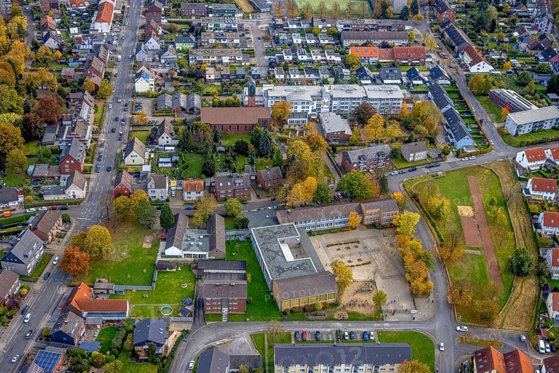 Aerial view, St. Boniface Catholic Church, St. Boniface Senior Citizens' Centre and St. Boniface Catholic Kindergarten. Kindergarten Bonifatius and Hermann-Gmeiner-Schule in the district of Herringen in Hamm, Ruhr area, North Rhine-Westphalia, Germany, retirement home, old people's home, retirement home, place of worship, care and nursing, education, educational institution, DE, Europe, religious community, place of worship, Hamm, holy place, Hermann-Gmeiner-Schule, kindergarten, day care centre, day nursery, church, parish, day nursery, denomination, educational institute, aerial view, aerial photography, aerial photography, care facility, religion, religious site, school, retirement home, retirement residence, retirement home, retirement centre, overview, bird's-eye view, bird's-eye view, overview