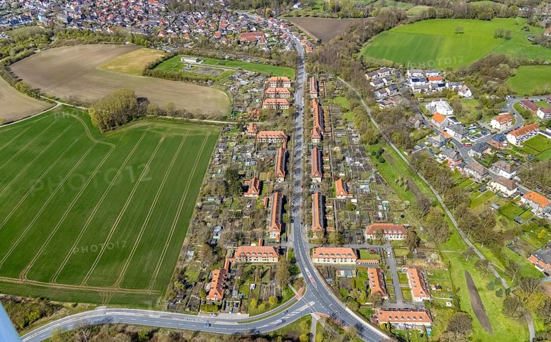 Aerial view, Vogelsang housing estate, former miners' housing estate, Heessen, Hamm, Ruhr area, North Rhine-Westphalia, Germany, DE, Europe, property tax, real estate, aerial view, aerial photography, aerial photography, overview, bird's-eye view, housing estate, housing and living, residential area, residential buildings, housing quality, residential neighbourhood, housing estate, birds-eyes view, overview