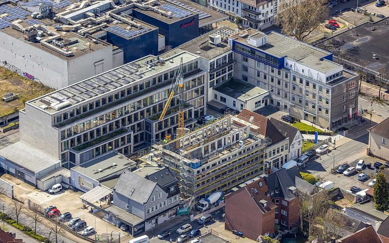 Aerial photo, Widumstraße construction site for new WA office building, Westfälischer Anzeiger, Radio Lippewelle Hamm in construction site, centre, Hamm, Ruhr area, North Rhine-Westphalia, Germany, construction work, construction, construction area, building site, building plots, construction project, construction site, DE, Europe, commercial enterprises, commercial area, commercial area, commercial site, commercial use, industrial building, industrial site, aerial view, aerial photography, aerial photography, new building, photovoltaic, photovoltaic plant, solar, solar plant, solar energy, solar energy, Stadtanzeiger Hamm, overview, bird's-eye view, newspaper publisher, birds-eyes view, overview