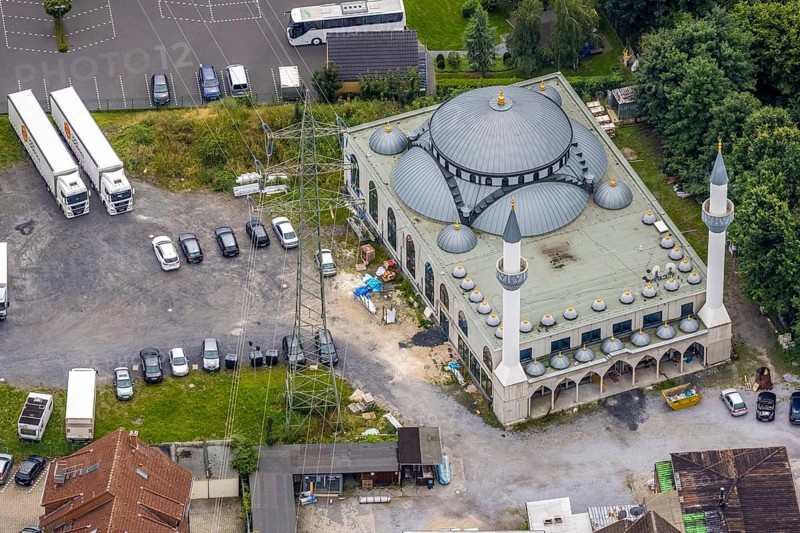 Aerial view, New Ulu Mosque, Herringen, Hamm, Ruhr area, North Rhine-Westphalia, Germany, place of worship, DE, Europe, religious community, place of worship, holy place, church, parish, denomination, aerial photograph, aerial photography, aerial photography, religion, religious site, overview, bird's-eye view, overview