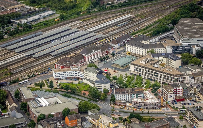 Aerial view, Hamm Westf. Main station, B&B Hotel, construction site and new residential building on the former site of the Kippâ'¬â¢n in, Neue Bahnhofstraße, centre, Hamm, Ruhr area, North Rhine-Westphalia, Germany, railway tracks, railway station, station forecourt, platform, construction work, construction area, construction site, building plots, construction, construction project, construction site, DE, Deutsche Bahn AG, Europe, central station, main station, aerial view, aerial photography, aerial photography, new construction, overview, bird's-eye view, overview, construction site and new residential building on the former site of the Kipp'™n in