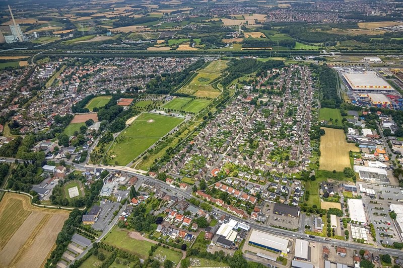 Aerial view, workers' housing estate Isenbecker Hof, Juffernbuschstraße, Herringen, Hamm, Ruhr area, North Rhine-Westphalia, Germany, miners' housing estate, DE, Europe, property tax, real estate, aerial view, aerial photography, aerial photography, overview, bird's-eye view, housing estate, housing and living, residential area, residential buildings, housing quality, residential neighbourhood, housing estate, birds-eyes view, overview