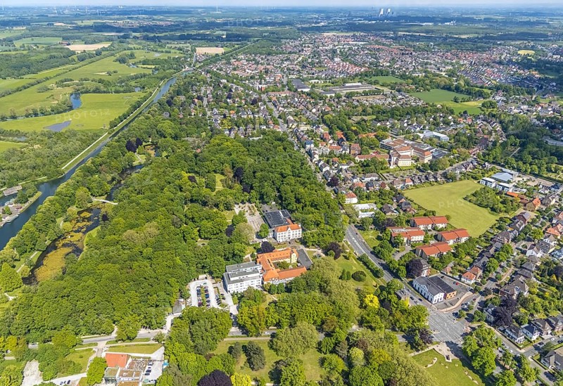 Aerial view of the spa hotel Hamm, spa hotel Bad Hamm, largest beer garden in Hamm, next to the manual therapy clinic, spa garden, Uentrop, Hamm, Ruhr area, North Rhine-Westphalia, Germany, DE, Europe, aerial photo, birds-eyes view, aerial photography, aerial photography, overview, bird's eye view