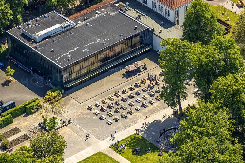 Aerial view of the spa hotel Hamm, spa hotel Bad Hamm, largest beer garden in Hamm, next to the manual therapy clinic, spa garden, Uentrop, Hamm, Ruhr area, North Rhine-Westphalia, Germany, DE, Europe, aerial photo, birds-eyes view, aerial photography, aerial photography, overview, bird's eye view