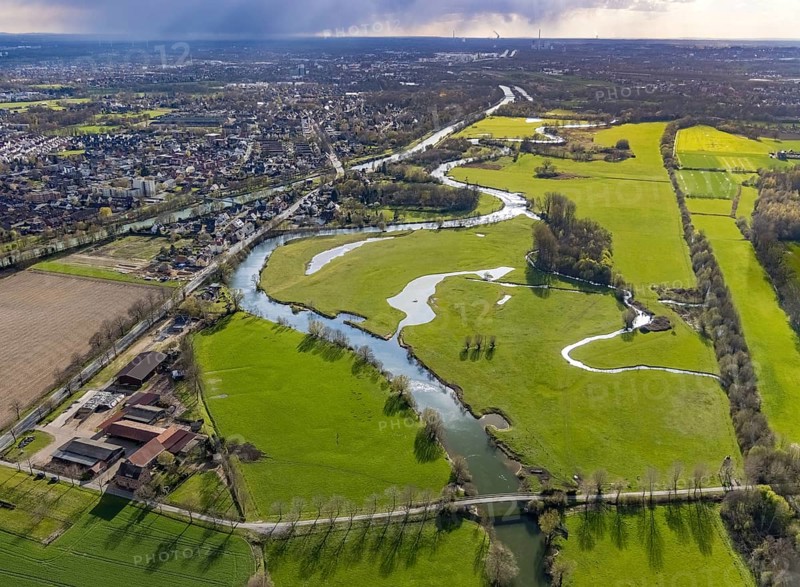Aerial view, river Lippe in the Lippe floodplains, Datteln-Hamm canal, Heessen, Hamm, Ruhr area, North Rhine-Westphalia, Germany, DE, Europe, distant view, Lippe meander, aerial view, aerial photography, aerial photography, meander, overview, bird's eye view, birds-eyes view, overview