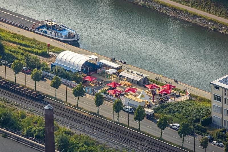Aerial view, beer garden Pirates ANKER & HERZ in Hafenstraße, Mitte, Hamm, Ruhr area, North Rhine-Westphalia, Germany, beer garden, café, Corona, DE, Europe, gastronomy, harbour, aerial view, aerial photography, aerial photography, restaurant, sunshades, overview, bird's eye view, overview, café