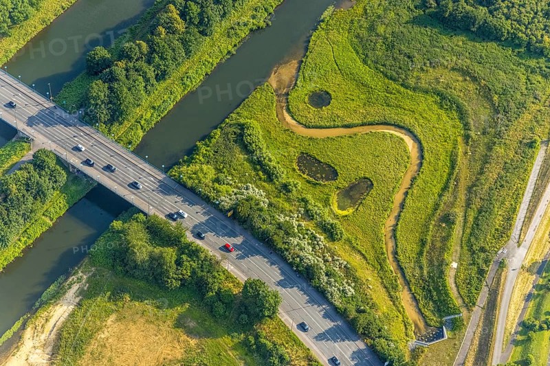 Aerial view, Lippe floodplain at the Münsterstraße bridge, Heessen, Hamm, Ruhr area, North Rhine-Westphalia, Germany, bridge, DE, Europe, shapes and colours, Lippe floodplain, aerial view, aerial photography, aerial photography, overview, bird's eye view, birds-eyes view, overview