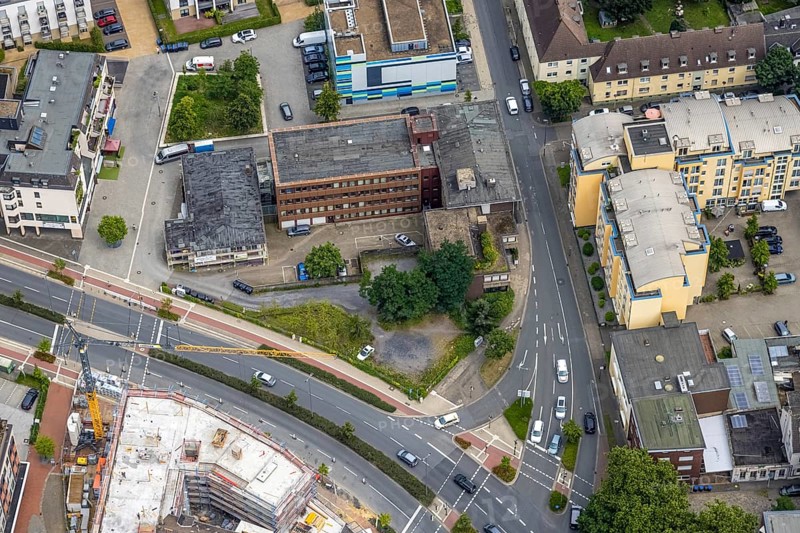 Aerial view, Hamm Health Department, City Neue Bahnhofstraße corner Friedrichstraße, construction site and new residential building on the former site of the Kippâ'¬â¢n in, centre, Hamm, Ruhr area, North Rhine-Westphalia, Germany, construction work, construction area, construction site, building plots, construction project, construction project, construction site, DE, Europe, property tax, real estate, aerial view, aerial photography, aerial photography, new construction, overview, bird's-eye view, residential complex, living and living, residential buildings, birds-eyes view, overview, construction site and new construction residential building on the former site of the Kipp'™n in