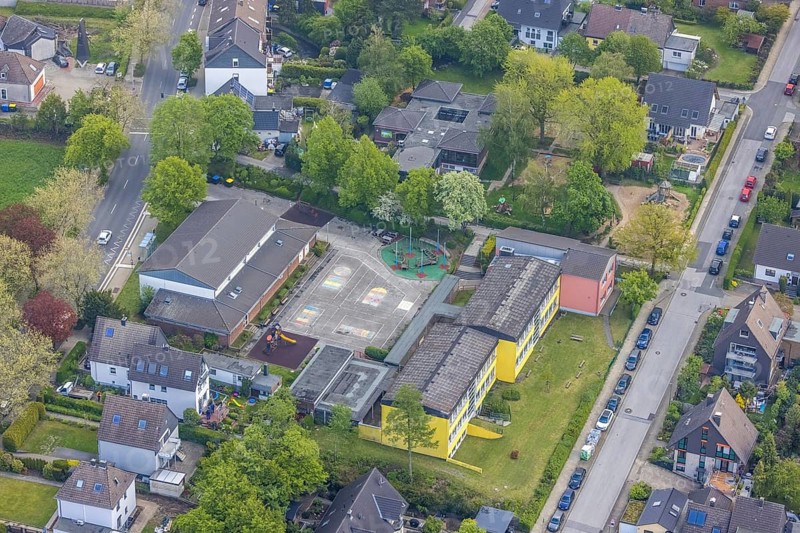 Aerial photo, Gerhard-Tersteegen-Schule, Hetterscheidt, Heiligenhaus, Ruhr area, North Rhine-Westphalia, Germany, education, educational institution, DE, Europe, educational institute, aerial photography, aerial photography, aerial photography, school, overview, bird's-eye view, birds-eyes view, overview