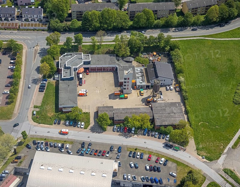 Aerial photo, fire brigade Heiligenhaus, Heiligenhaus, Ruhr area, North Rhine-Westphalia, Germany, fire fighter, fire protection, fire watch, DE, Europe, fire station, fire brigade, aerial photograph, aerial photography, aerial photography, rescue station, overview, bird's-eye view, overview