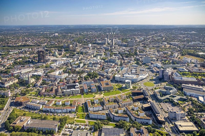 Aerial view, townscape city with Limbecker Platz and Funke Media Group as well as Essen Employment Agency and residential area Grüne Mitte in the city centre in Essen, Ruhr area, North Rhine-Westphalia, Germany, City, DE, Essen, Europe, property tax, real estate, city centre, aerial view, aerial photography, aerial photography, townscape, Radschnellweg Ruhr RS1, townscape, city area, city centre, overview, university quarter, bird's-eye view, residential area, housing and living, residential area, residential buildings, residential quality, residential quarter, housing estate, newspaper publisher, birds-eyes view, overview