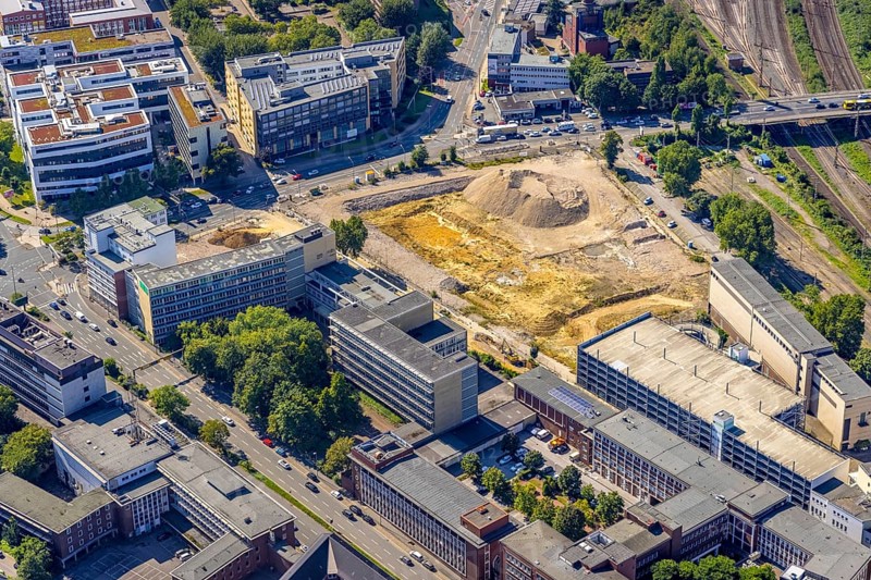 Aerial view, construction site new literature quarter for offices and flats on Sachsenstraße with demolition of the former newspaper quarter in the southern district in Essen, Ruhr area, North Rhine-Westphalia, Germany, construction work, construction area, building site, building plots, construction measure, construction project, construction site, DE, Essen, Europe, commercial enterprises, commercial area, commercial park, commercial location, commercial use, industrial area, industrial location, aerial view, aerial photography, aerial photography, new construction, overview, bird's-eye view, overview