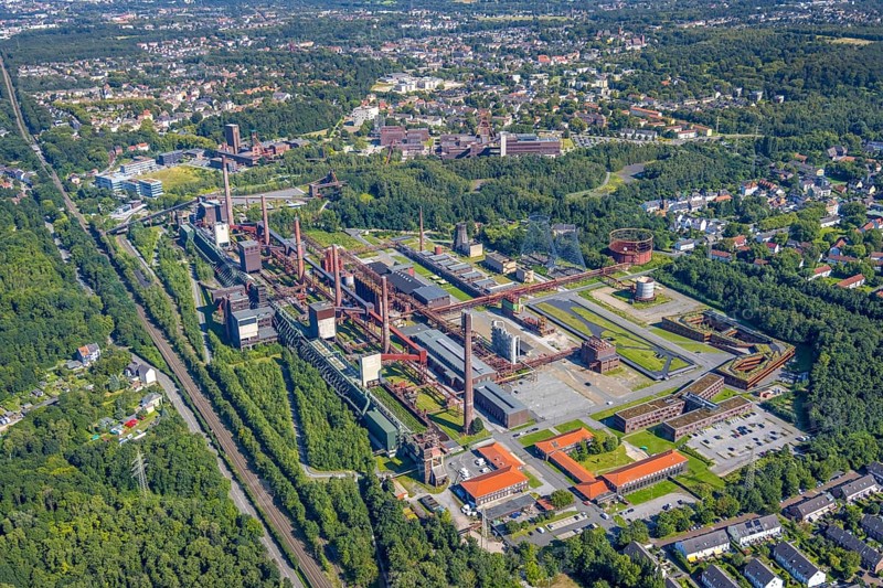 Aerial view, UNESCO World Heritage Zollverein Coal Mine Industrial Complex and Zollverein Coking Plant in Essen-Stoppenberg, Essen, Ruhr area, North Rhine-Westphalia, Germany, DE, Europe, aerial view, aerial photography, aerial photography, overview, bird's eye view, coal mine, birds-eyes view, overview