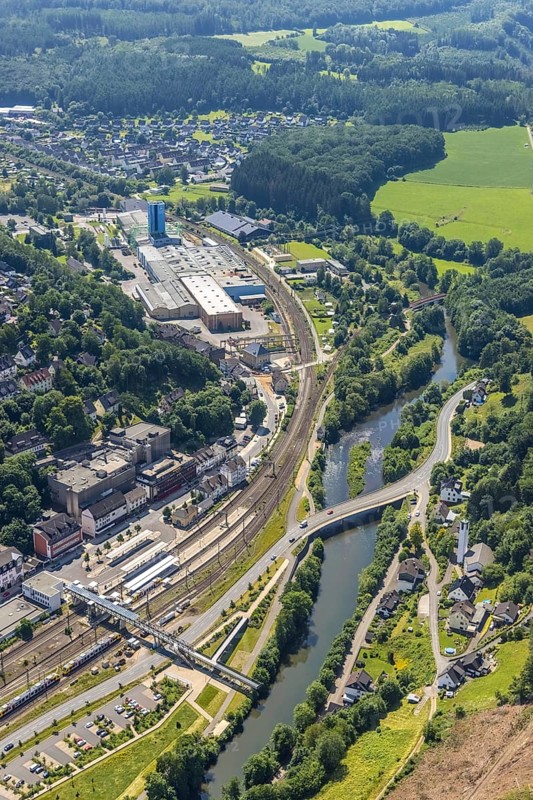 Aerial view, Finnentrop railway station with pedestrian bridge, Finnentrop, Sauerland, North Rhine-Westphalia, Germany, railway tracks, railway station, DE, Deutsche Bahn AG, Europe, central station, main station, aerial view, aerial photography, aerial photography, overview, bird's-eye view, overview
