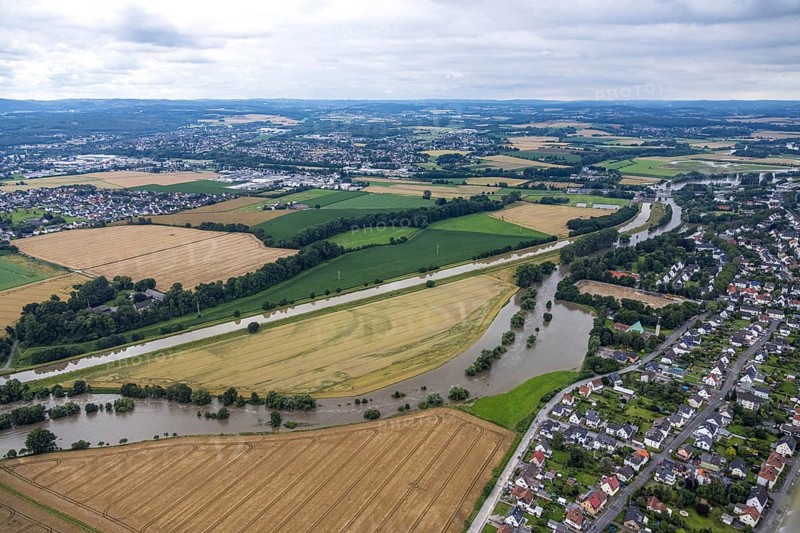Aerial photo, Ruhr flood, Fröndenberg, Fröndenberg/Ruhr, Ruhr area, North Rhine-Westphalia, Germany, DE, Europe, birds-eyes view, aerial photography, aerial photography, overview, overview, bird's eye view