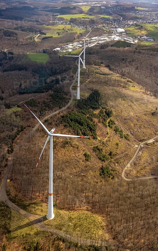 Forest damage and wind turbines Büschergrund, Freudenberg, Sauerland, North Rhine-Westphalia, Germany, tree mortality, DE, Europe, clear-cutting, aerial view, aerial photograph, aerial photography, aerial photography, overview, bird's-eye view, WEA, forest, forest area, forest damage, forest dieback, wind energy, wind turbine, wind power, wind turbine, wind turbines, birds-eyes view, overview