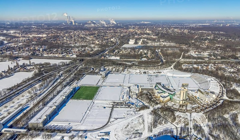 Aerial view, training ground and park stadium in the snow at the Veltins-Arena, Hotel Courtyard by Marriott Gelsenkirchen, construction site at the hotel, Parkallee, Stadionring, Erle, Gelsenkirchen, Ruhr area, North Rhine-Westphalia, Germany, Berger Feld, DE, Europe, FC Schalke 04, distant view, football pitch, football stadium, football club, gastronomy, hotel, hotel facilities, hotel business, aerial view, aerial photography, aerial photography, snow, sports, sports facilities, sports field, sports facility, training grounds, overview, accommodation, bird's eye view, winter, birds-eyes view, overview