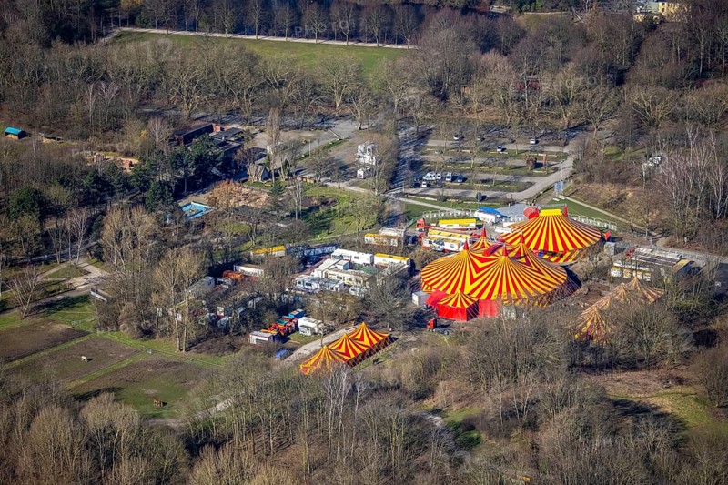 Aerial view, circus tents in Revierpark Nienhausen, Feldmarkstraße, Feldmark, Gelsenkirchen, Ruhr area, North Rhine-Westphalia, Germany, DE, Europe, leisure activities, leisure park, aerial view, aerial photography, aerial photography, park, overview, bird's eye view, circus, birds-eyes view, overview