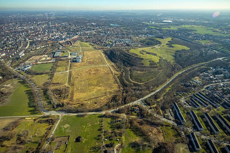 Aerial view, area of Hugo Schacht 2 colliery, Rungenberghalde, Buer, Gelsenkirchen, Ruhr area, North Rhine-Westphalia, Germany, mining heap, DE, Europe, aerial view, aerial photography, aerial photography, overview, bird's-eye view, overview