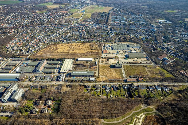 Aerial view, industrial area Bergmannsglückstraße, area of the former colliery Bergmannsglück, RHZ Handwerkszentrum Lager, Hassel, Gelsenkirchen, Ruhr area, North Rhine-Westphalia, Germany, DE, Europe, commercial enterprises, commercial area, commercial park, commercial location, commercial use, industrial area, industrial building, industrial location, aerial view, aerial photography, aerial photography, overview, bird's-eye view, overview