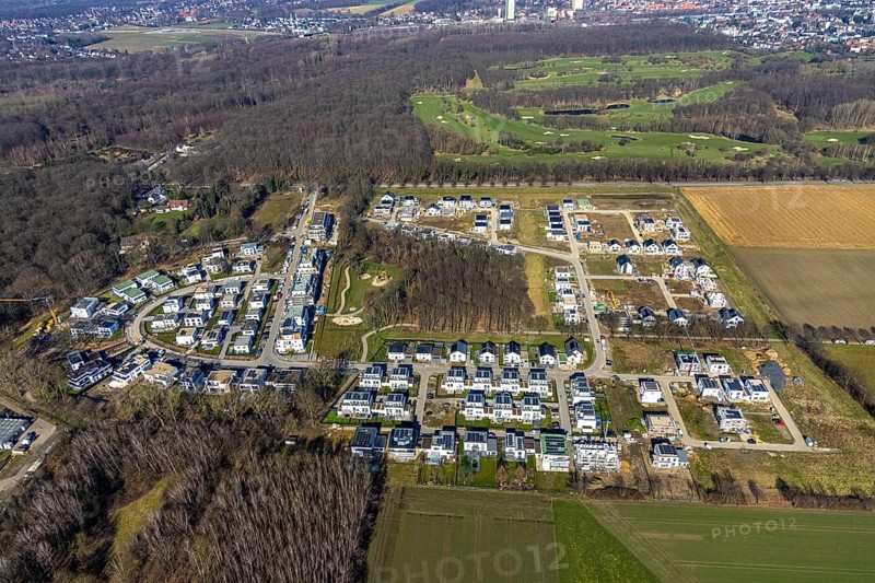Aerial view, construction site, new development area Am Buerschen Waldbogen, Resse, Gelsenkirchen, Ruhr area, North Rhine-Westphalia, Germany, construction work, construction, construction area, building site, building plots, construction measure, construction project, construction site, DE, Europe, property tax, real estate, aerial view, aerial photography, aerial photography, new construction, overview, bird's eye view, residential complex, living and living, residential area, residential buildings, residential quality, residential neighbourhood, housing estate, Zur Marienkapelle, birds-eyes view, overview