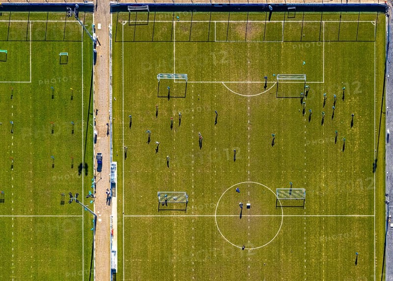 Aerial view, football players and training grounds at the Schalke Veltins-Arena, Berger Feld, Erle, Gelsenkirchen, Ruhr area, North Rhine-Westphalia, Germany, Arena, DE, Europe, football field, football pitch, football player, football stadium, football club, aerial view, aerial photography, aerial photography, sports, sports facilities, sports field, sports facility, stadium, training grounds, overview, bird's eye view, birds-eyes view, overview