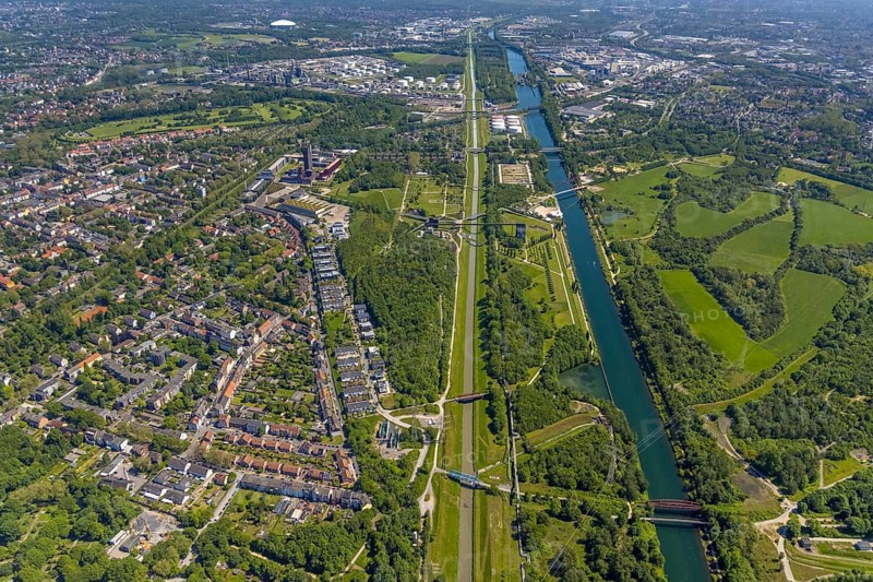 Aerial view, industrial park Nordstern, Nordsternpark, Heßler, Gelsenkirchen, Ruhr area, North Rhine-Westphalia, Germany, Essen, DE, Europe, birds-eyes view, aerial photograph, aerial photography, aerial photography, overview, bird's eye view, commercial sites, commercial areas