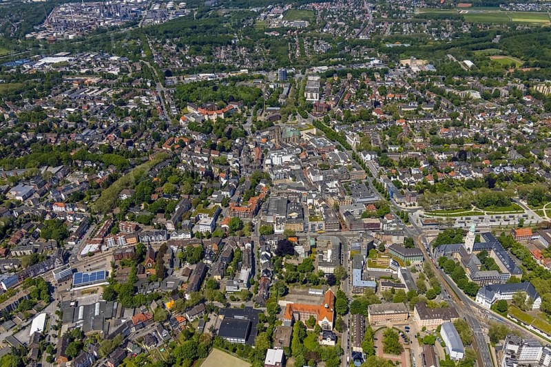 Aerial view, main centre Buer, retail centre, Buer, Gelsenkirchen, Ruhr area, North Rhine-Westphalia, Germany, DE, Europe, birds-eyes view, aerial photography, aerial photography, overview, overview, bird's eye view, retail centres of the city of Gelsenkirchen, shopping street, district