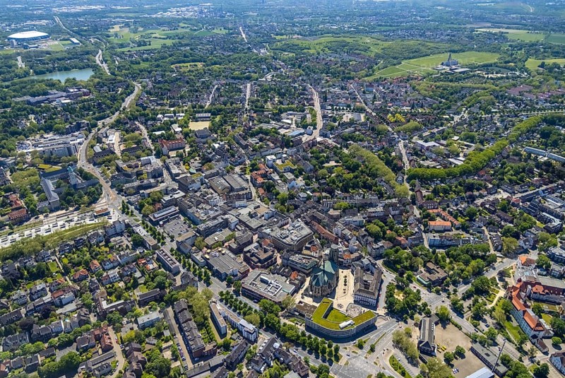 Aerial view, main centre Buer, retail centre, Buer, Gelsenkirchen, Ruhr area, North Rhine-Westphalia, Germany, DE, Europe, birds-eyes view, aerial photography, aerial photography, overview, overview, bird's eye view, retail centres of the city of Gelsenkirchen, shopping street, district