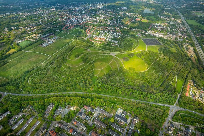 Aerial photo, Rungenberghalde, Beckhausen, Gelsenkirchen, Ruhr area, North Rhine-Westphalia, Germany, tailings pile, DE, Europe, slag heap, slag heap landscape, aerial photo, aerial photography, aerial photography, overview, bird's-eye view, overview
