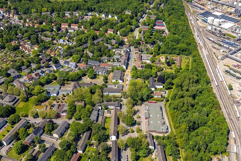 Aerial view, local supply centre Scholven, Im Brömm, retail centre, Scholven, Gelsenkirchen, Ruhr area, North Rhine-Westphalia, Germany, DE, Europe, birds-eyes view, aerial view, aerial photography, aerial photography, overview, bird's eye view