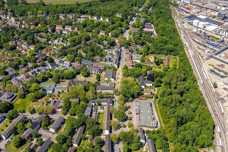 Aerial view, local supply centre Scholven, Im Brömm, retail centre, Scholven, Gelsenkirchen, Ruhr area, North Rhine-Westphalia, Germany, DE, Europe, birds-eyes view, aerial view, aerial photography, aerial photography, overview, bird's eye view