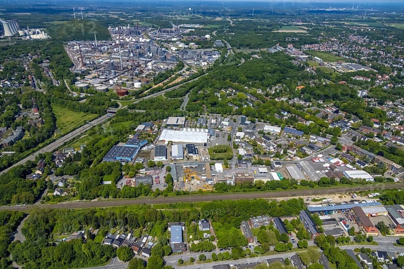 Aerial view, supplementary location Buschgrundstraße, retail centre, Buer, Gelsenkirchen, Ruhr area, North Rhine-Westphalia, Germany, DE, Europe, birds-eyes view, aerial view, aerial photography, aerial photography, overview, overview, bird's eye view, retail centres of the city of Gelsenkirchen, shopping street, district