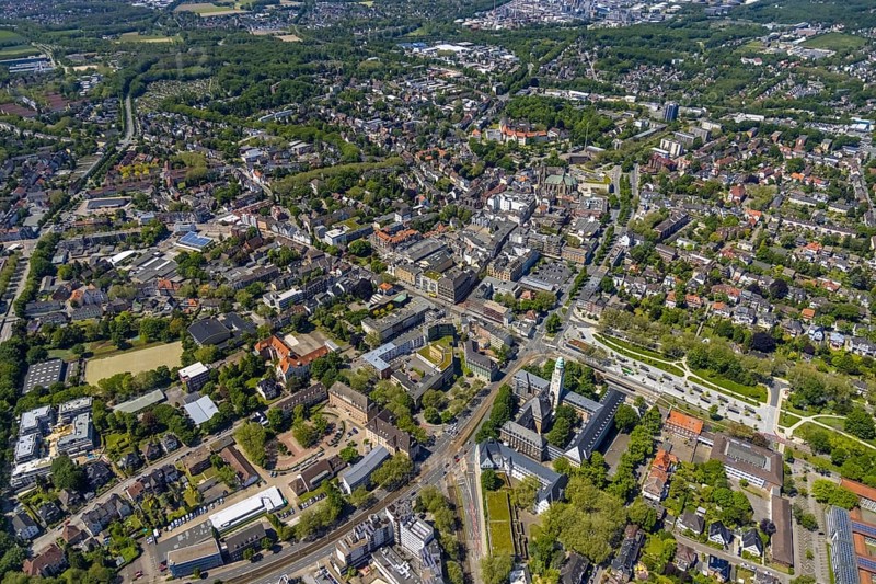 Aerial view, main centre Buer, retail centre, Buer, Gelsenkirchen, Ruhr area, North Rhine-Westphalia, Germany, DE, Europe, birds-eyes view, aerial photography, aerial photography, overview, overview, bird's eye view, retail centres of the city of Gelsenkirchen, shopping street, district