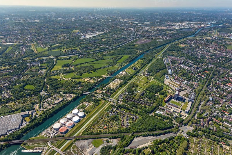 Aerial view, industrial park Nordstern, Nordsternpark, Heßler, Gelsenkirchen, Ruhr area, North Rhine-Westphalia, Germany, DE, Europe, birds-eyes view, aerial photography, aerial photography, overview, bird's eye view, commercial sites, commercial areas