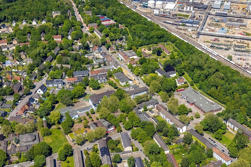 Aerial view, local supply centre Scholven, Im Brömm, retail centre, Scholven, Gelsenkirchen, Ruhr area, North Rhine-Westphalia, Germany, DE, Europe, birds-eyes view, aerial view, aerial photography, aerial photography, overview, bird's eye view