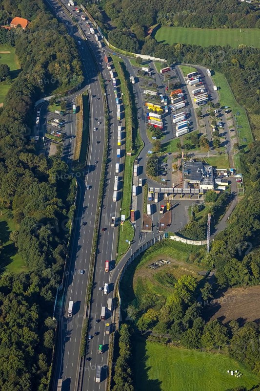 Aerial view, motorway service area Resser Mark Nord in the district Resse in Gelsenkirchen, Ruhr area, North Rhine-Westphalia, Germany, motorway A2, DE, Europe, Gelsenkirchen, aerial view, aerial photography, aerial photography, rest area, overview, bird's-eye view, overview