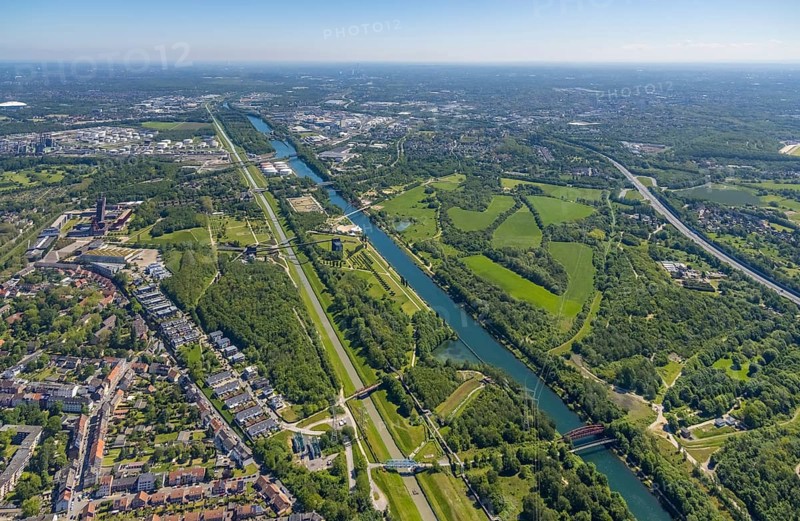 Aerial view, industrial park Nordstern, Nordsternpark, Heßler, Gelsenkirchen, Ruhr area, North Rhine-Westphalia, Germany, DE, Europe, birds-eyes view, aerial photography, aerial photography, overview, bird's eye view, commercial sites, commercial areas