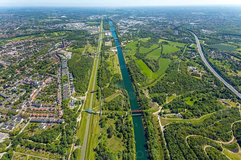 Aerial view, industrial park Nordstern, Nordsternpark, Heßler, Gelsenkirchen, Ruhr area, North Rhine-Westphalia, Germany, DE, Europe, birds-eyes view, aerial photography, aerial photography, overview, bird's eye view, commercial sites, commercial areas