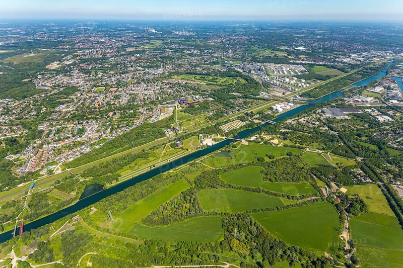 Aerial view, industrial park Nordstern, Nordsternpark, Heßler, Gelsenkirchen, Ruhr area, North Rhine-Westphalia, Germany, DE, Europe, birds-eyes view, aerial photography, aerial photography, overview, bird's eye view, commercial sites, commercial areas