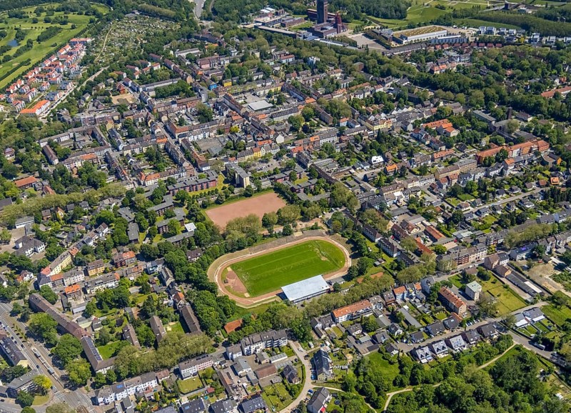 Aerial view, secondary centre Horst, Markenstraße, retail centre, Horst, Gelsenkirchen, Ruhr area, North Rhine-Westphalia, Germany, Gladbeck, DE, Europe, birds-eyes view, aerial photography, aerial photography, overview, overview, bird's eye view, retail centres of the city of Gelsenkirchen, shopping street, district